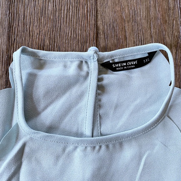 4/$20 SHEIN Curve Scalloped Tank Top - Picture 2 of 8